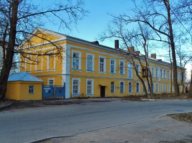 Казармы морской учебно-стрелковой команды