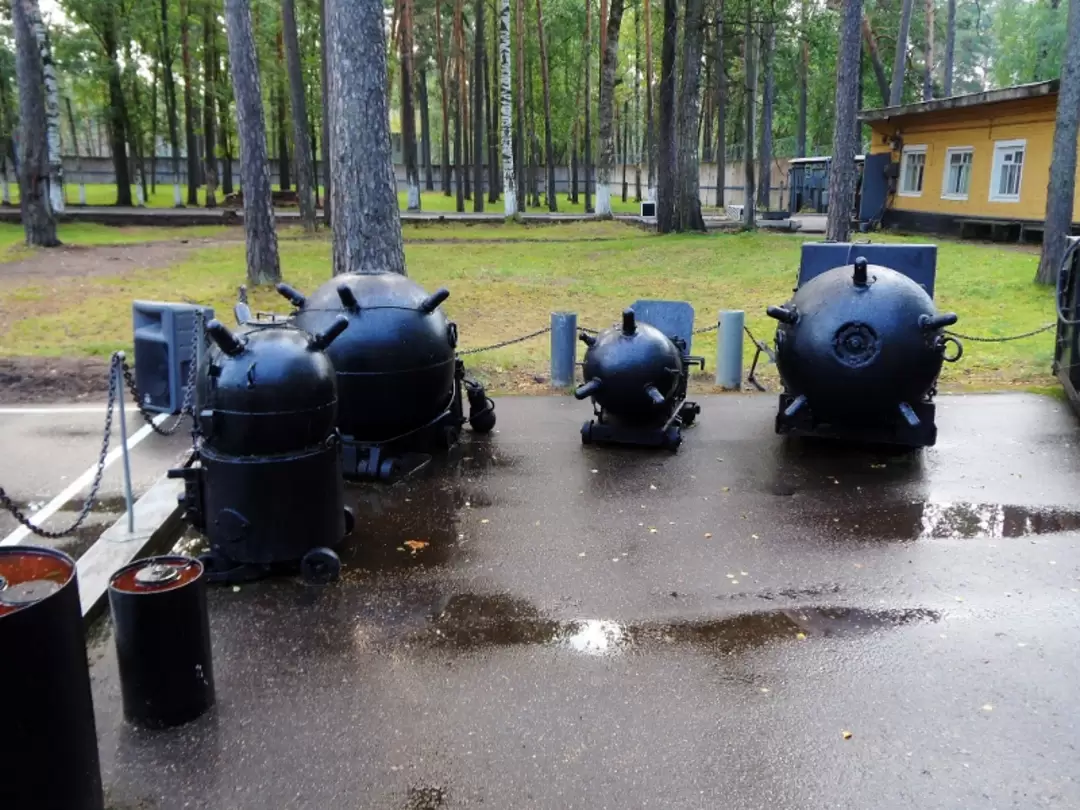 Большая Ижора. Экспозиция морского корабельного оружия