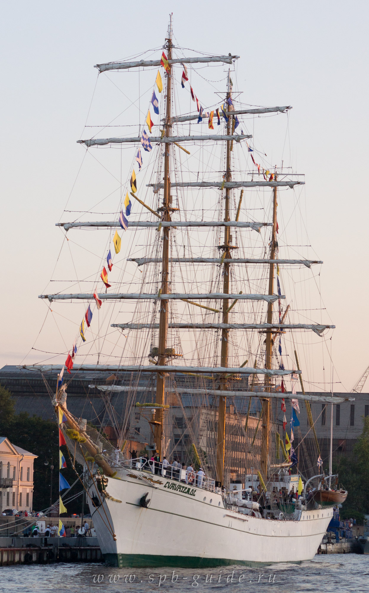 Мексиканский трехмачтовый барк «Cuauhtemoc» («Куаутемок»)