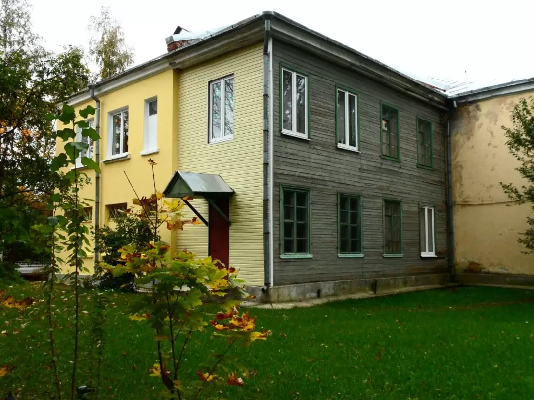 Улица Александровская 6