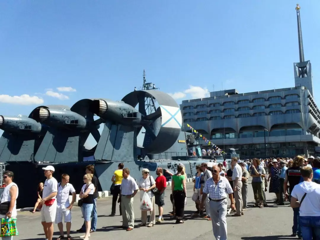 Десантный корабль на воздушной подушке «Мордовия»