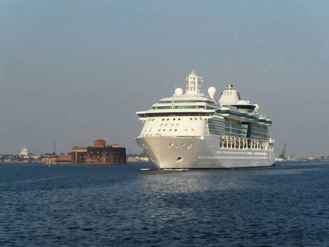 Круизный лайнер «Jewel of the Seas»