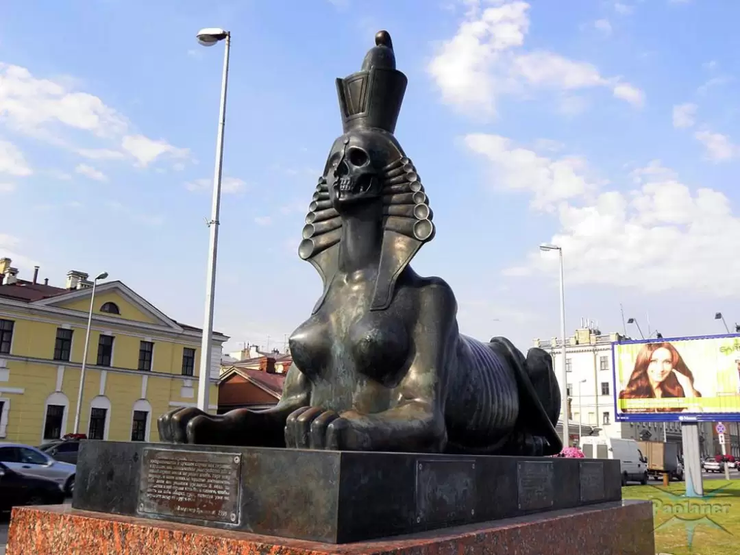 Памятник жертвам политических репрессий (Сфинксы Шемякина)