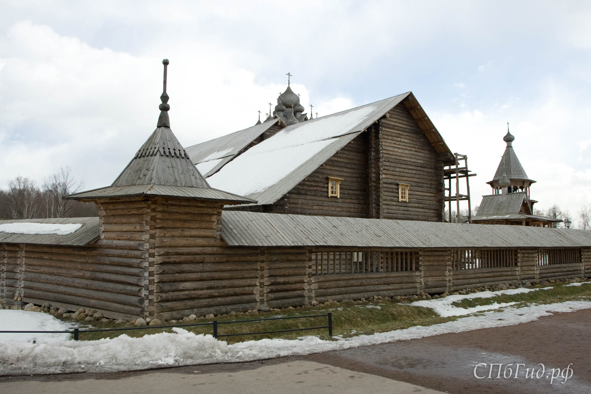 22-главая деревянная Покровская церковь, фото 18