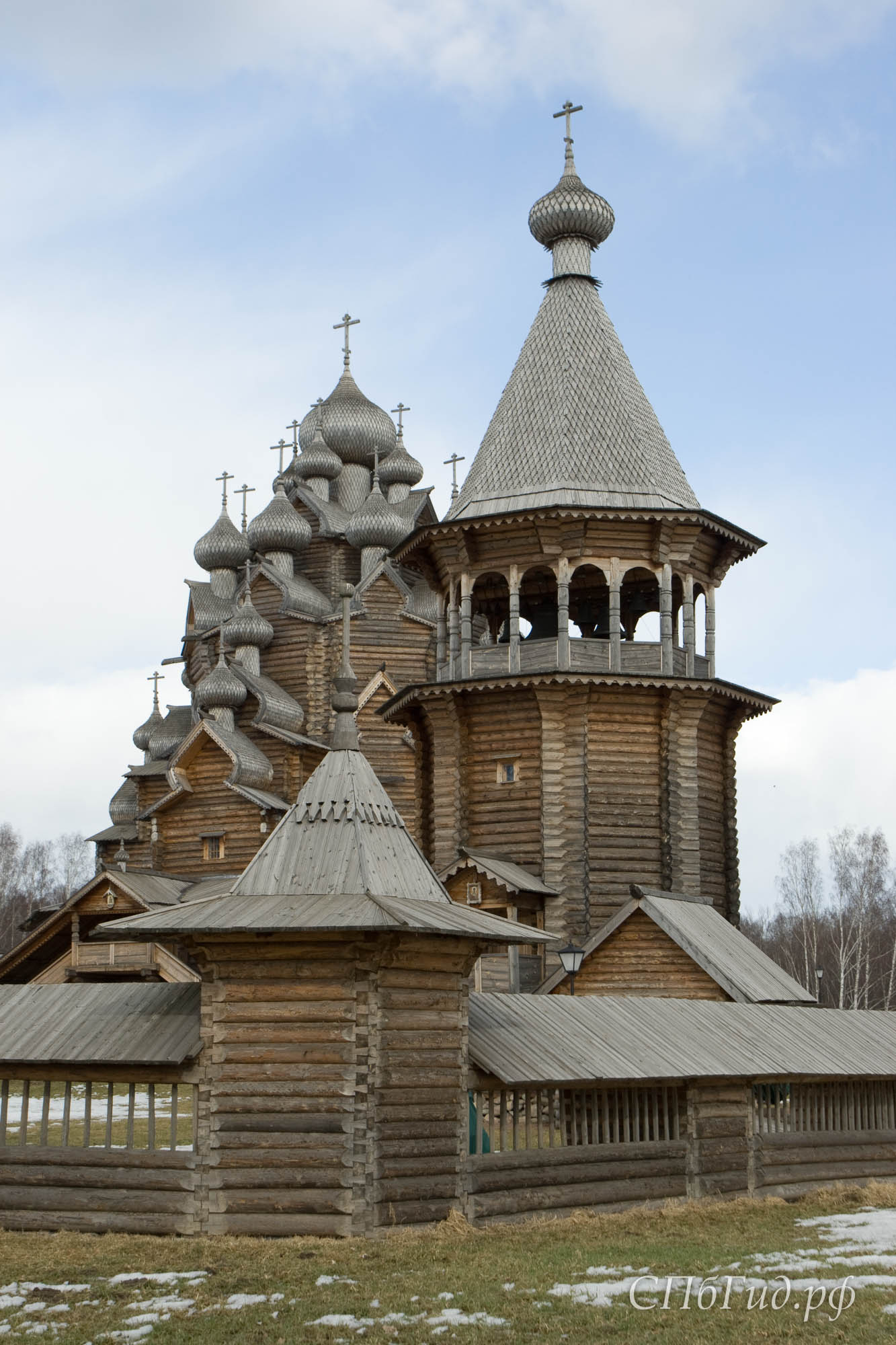 22-главая деревянная Покровская церковь, фото 10