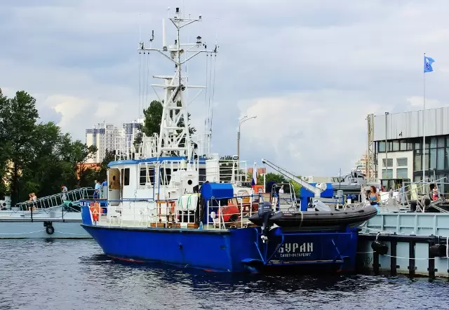 Морской испытательный комплекс на базе катера проекта Р-2030 «Буран»