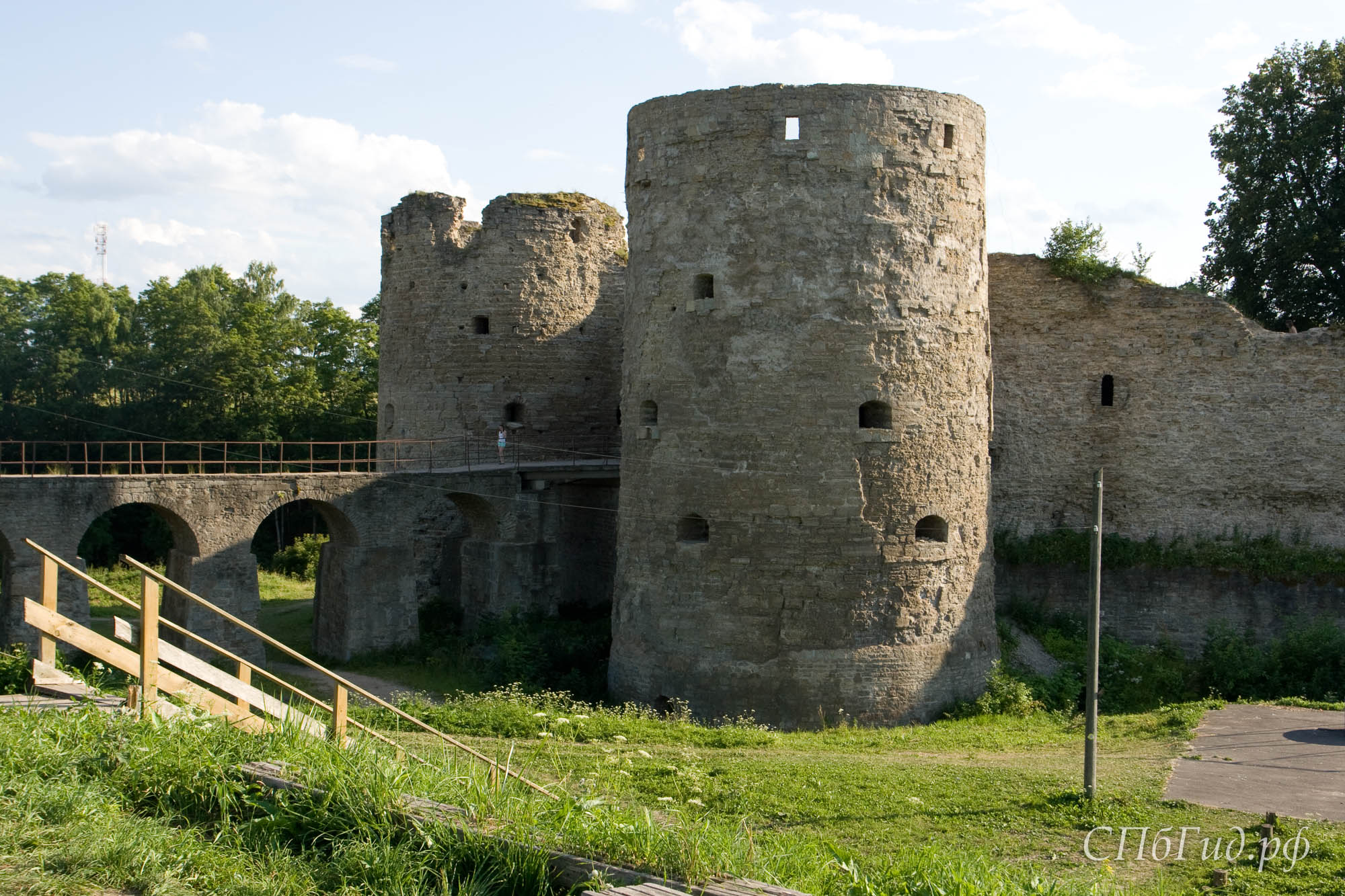 Южная и Северная башни