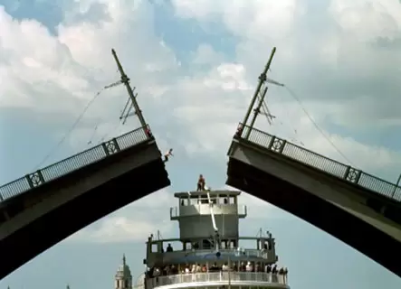 Санкт-Петербург в фильме «Невероятные приключения итальянцев в России»