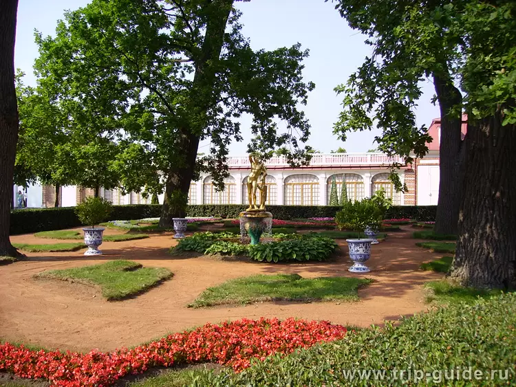 Монплезирский сад