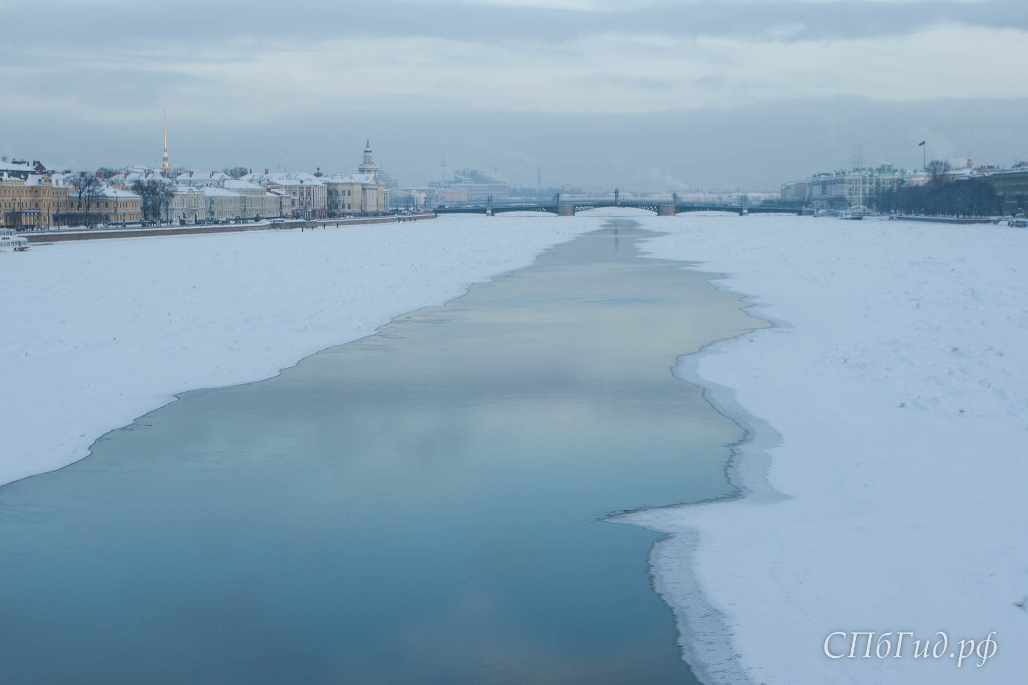 Нева зимой