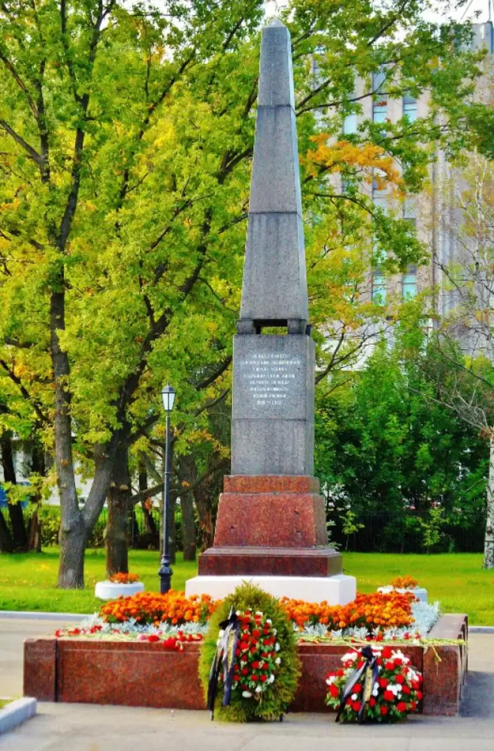 Мемориал защитникам Ленинграда