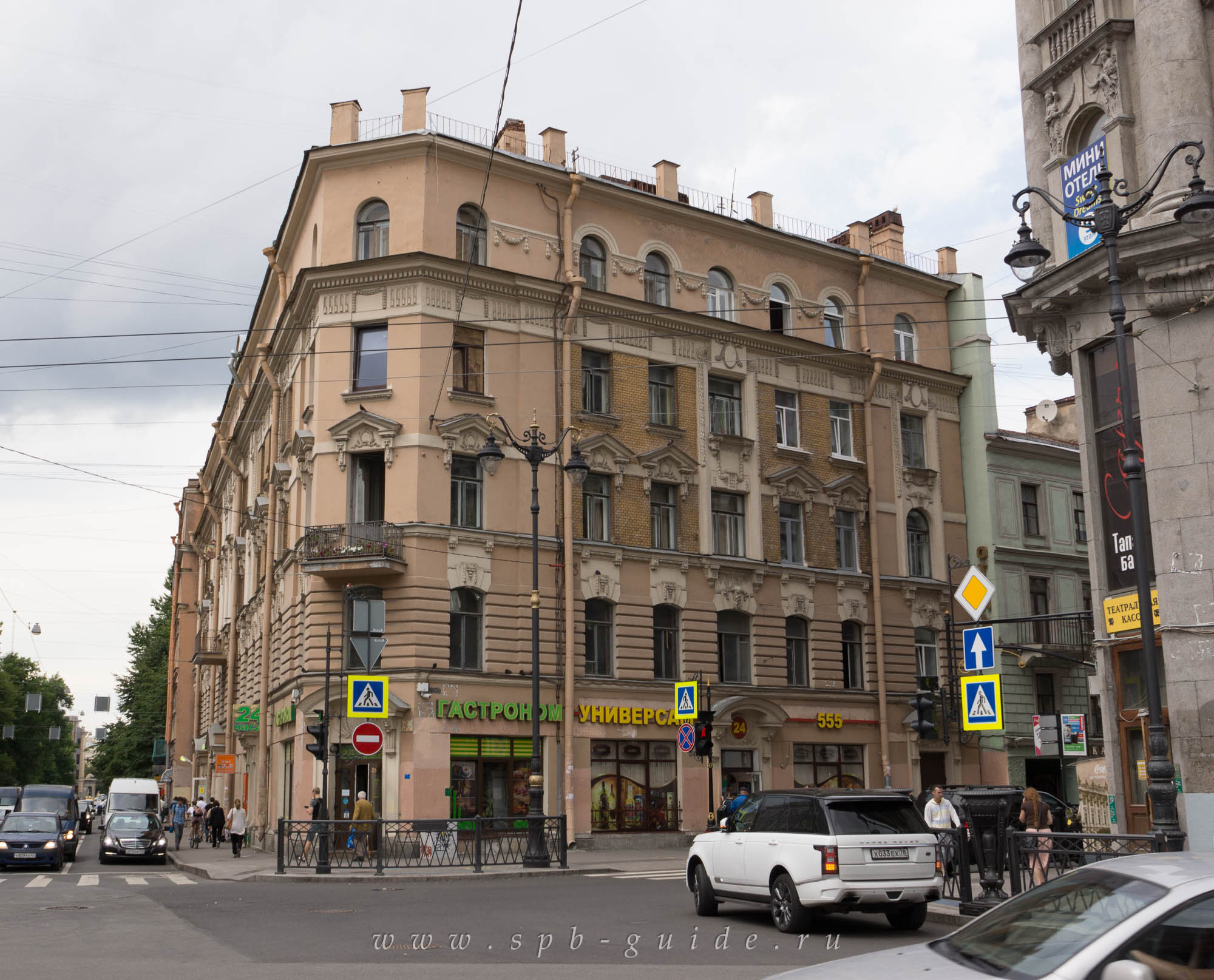 Доходный дом Гек и Вальтер в Санкт-Петербурге