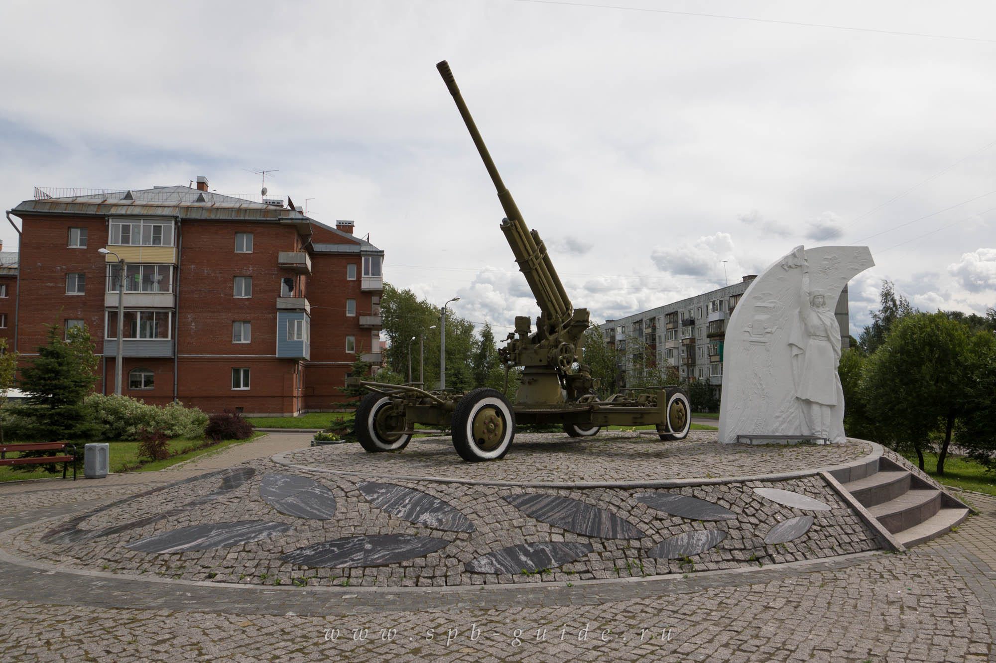 Мемориальный комплекс «Дорога жизни – первый километр»