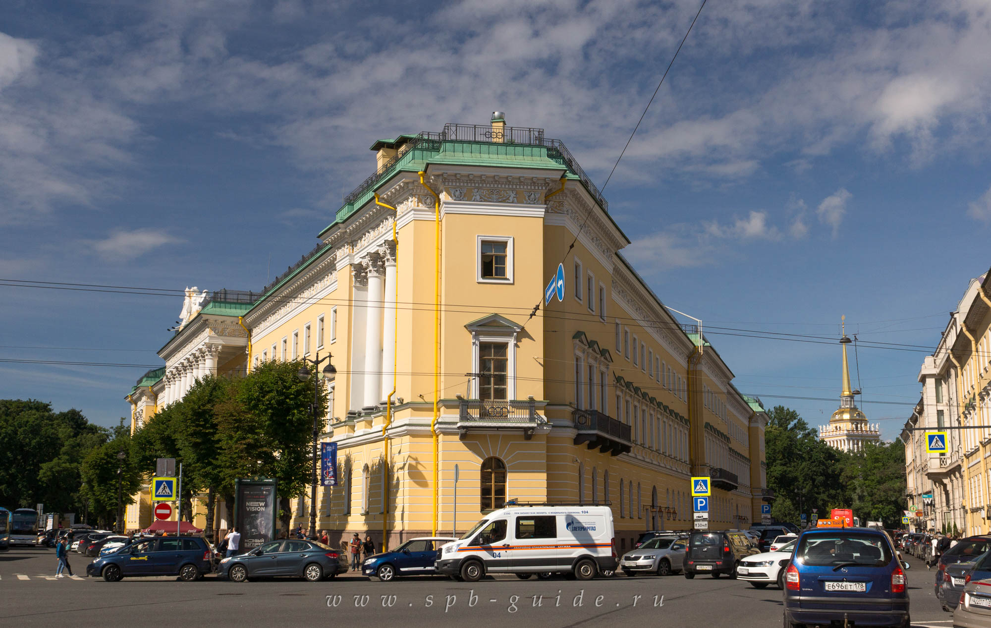 Дом со львами (Лобанова-Ростовского,  отель Four Seasons Hotels & Resorts) в Санкт-Петербурге