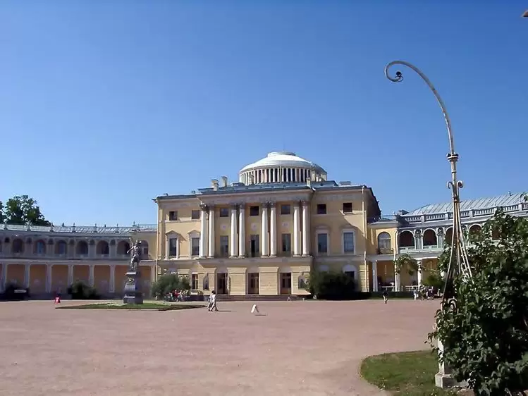 Павловск, Большой дворец