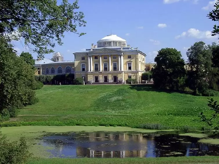 Санкт-Петербург, Павловский дворец