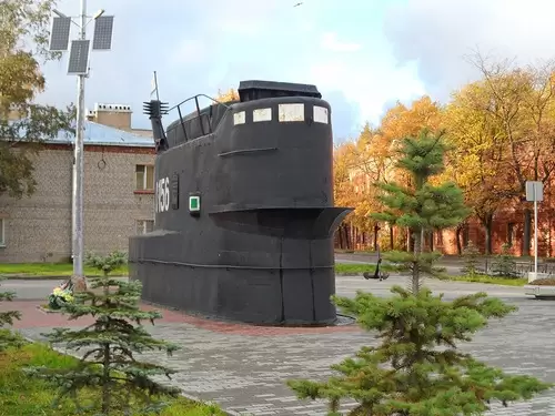 Памятник морякам-подводникам Балтики в Кронштадте