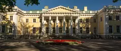 Каменноостровский дворец в Санкт-Петербурге Каменноостровский дворец в Санкт-Петербурге
