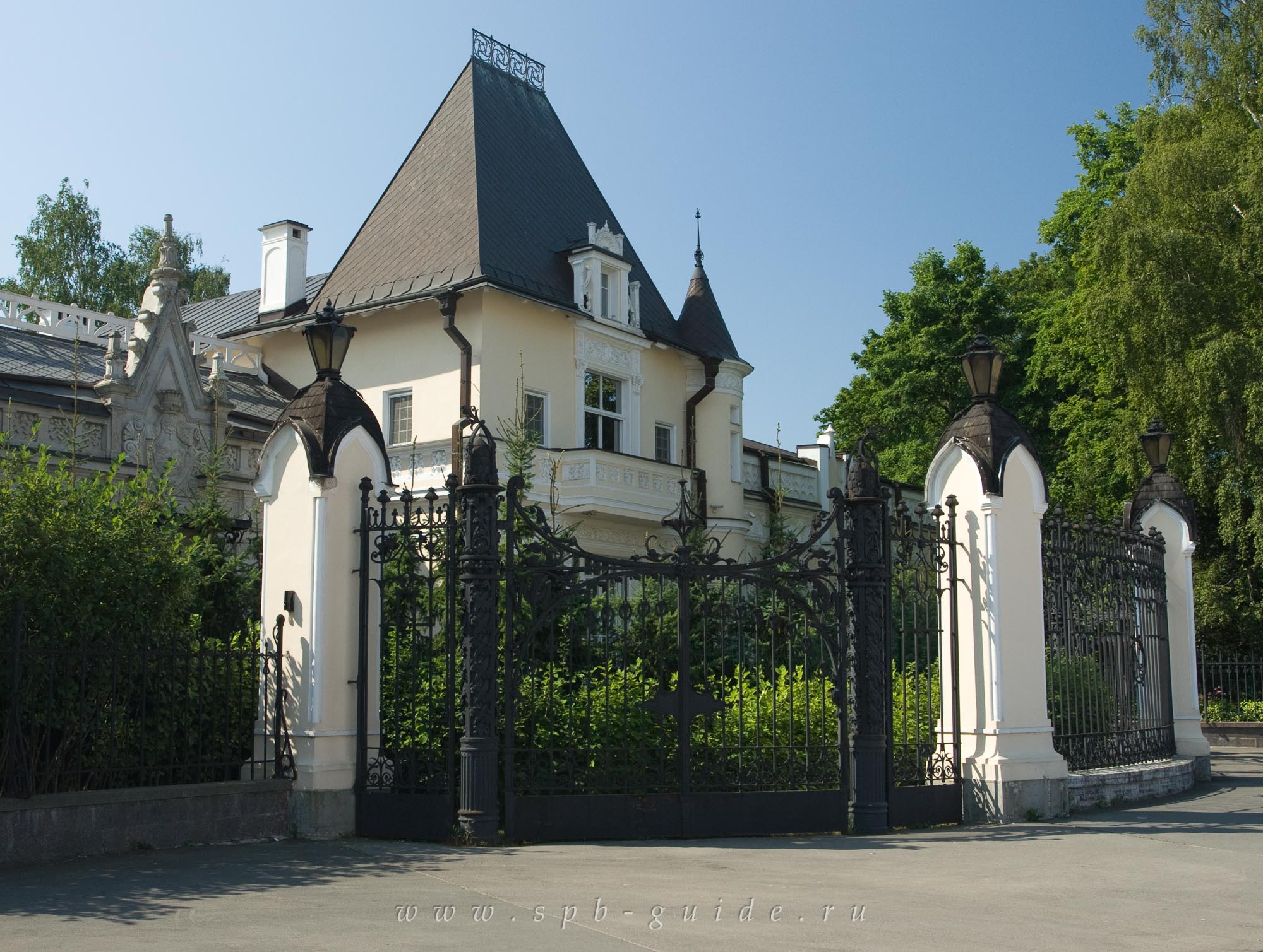 Каменный остров, дом М.Э. Клейнмихель