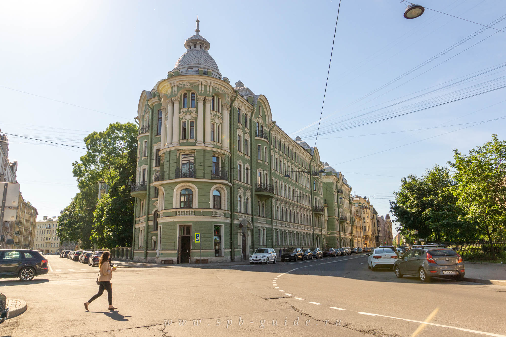 Доходный дом Колобовых в Санкт-Петербурге