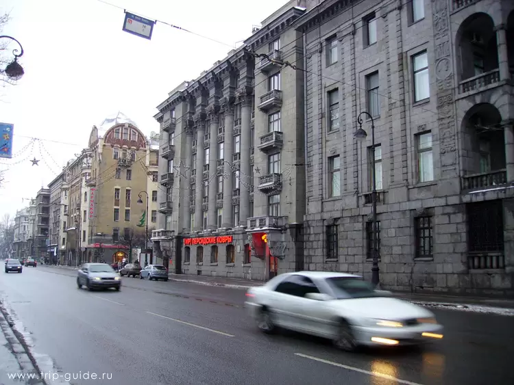 Каменноостровский проспект в Санкт-Петербурге