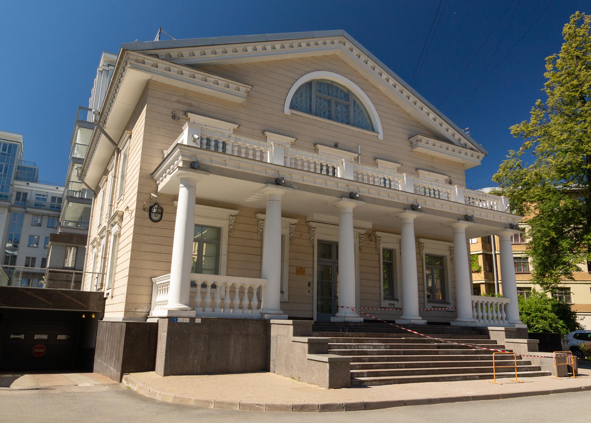 Дача Воронихина в Санкт-Петербурге