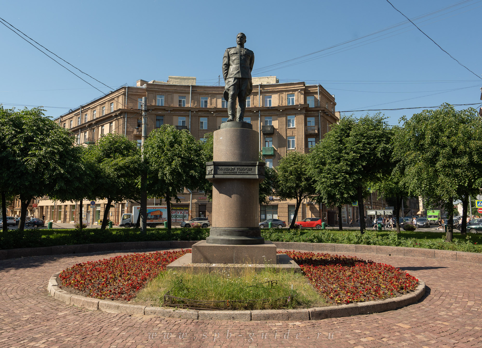 Памятник маршалу Говорову в Санкт-Петербурге