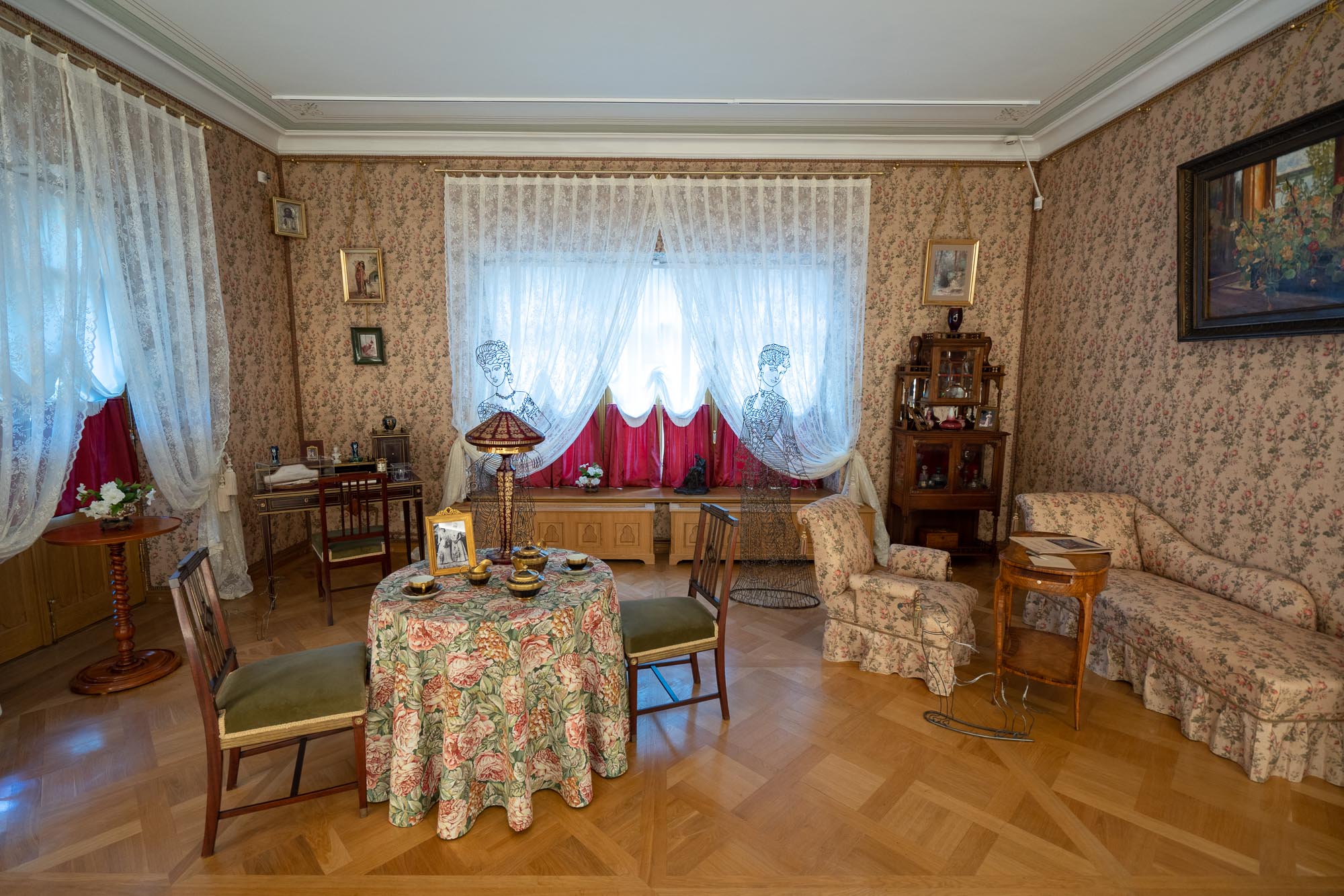 Фермерский дворец в Петергофе