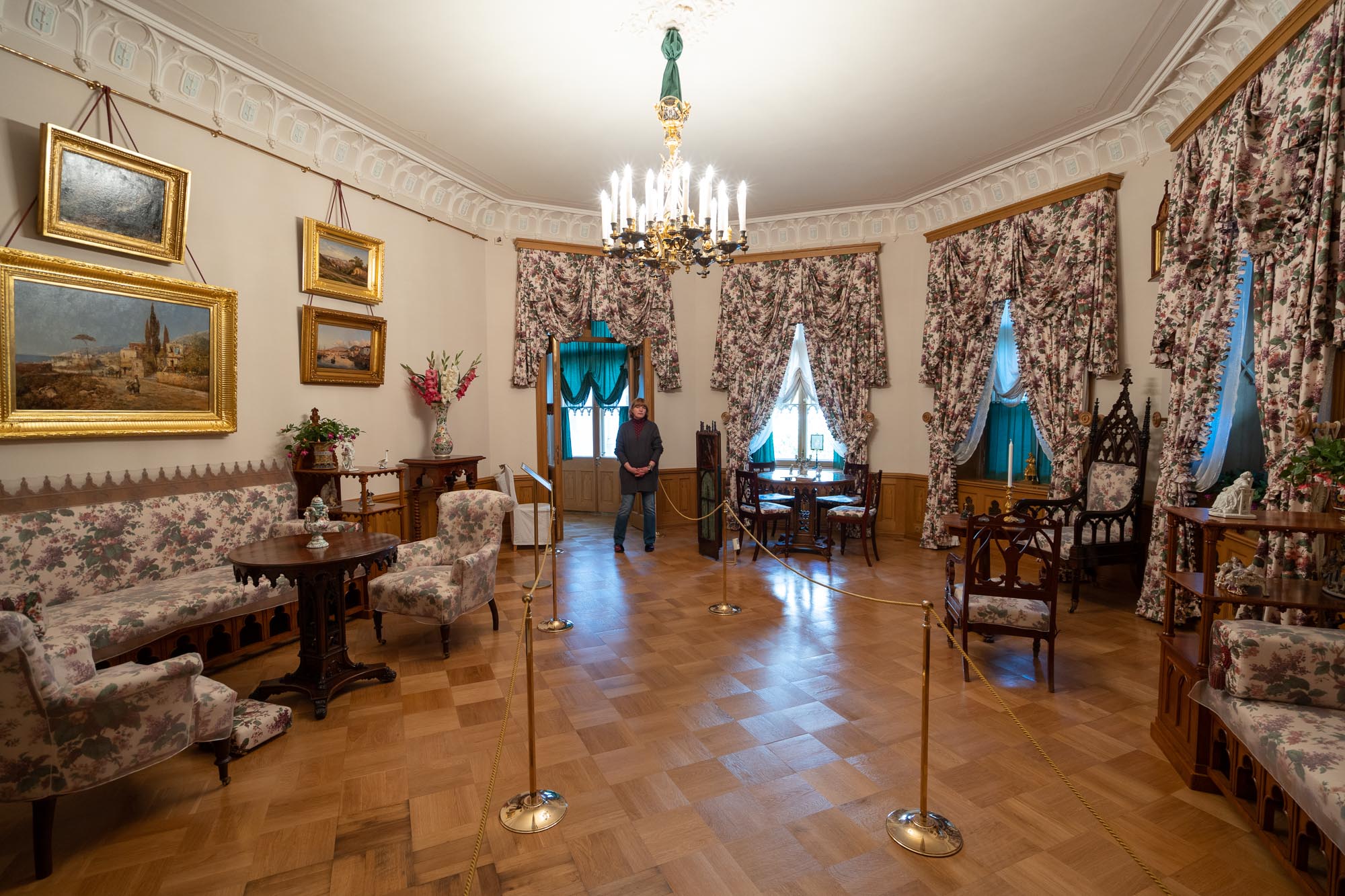 Фермерский дворец в Петергофе, Гостиная