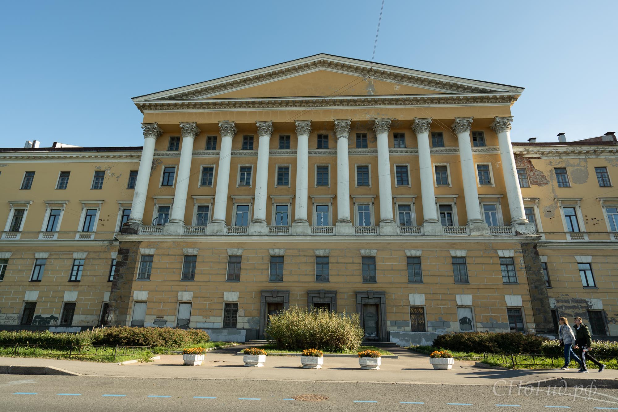 Обуховская больница в Санкт-Петербурге