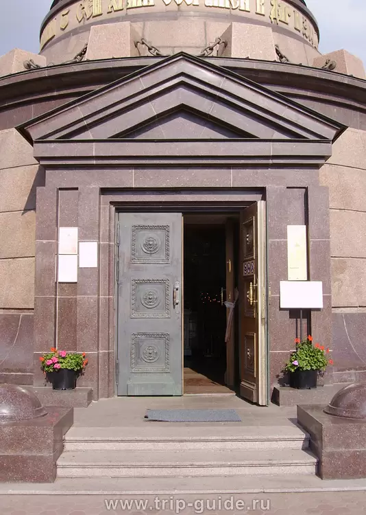 Храм в честь 300-летия Санкт-Петербурга, фото