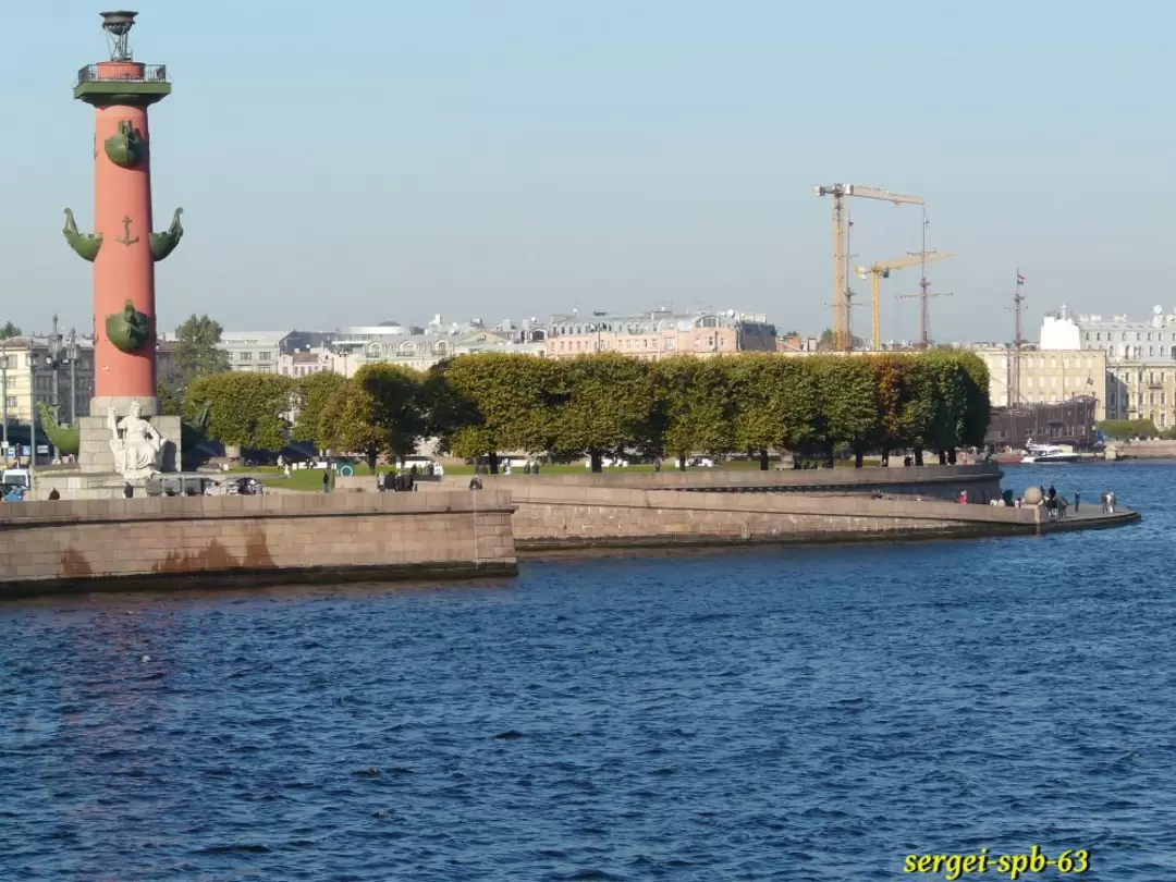 Вид на Стрелку Васильевского острова с Дворцового моста