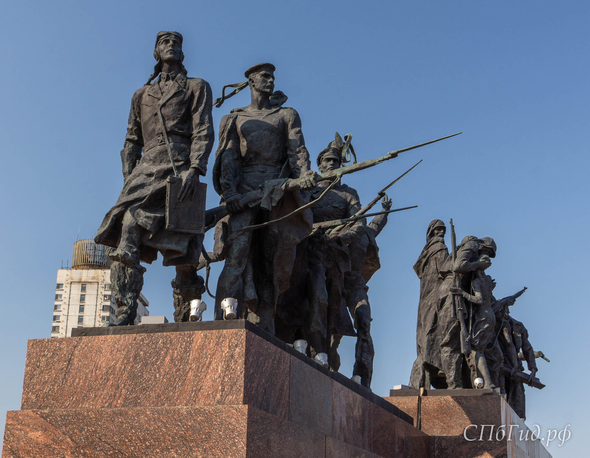 Монумент «Героическим защитникам Ленинграда»