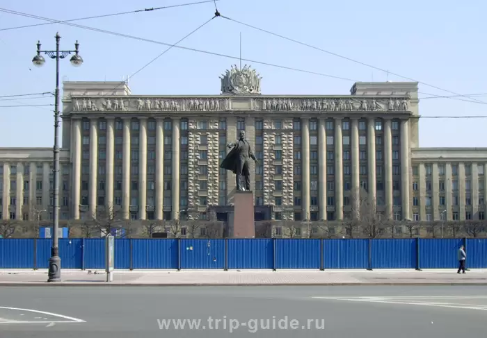 Московская площадь. Дом Советов