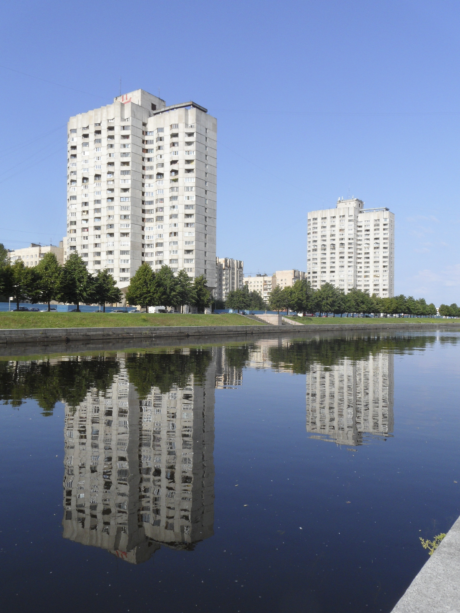 Новосмоленская набережная