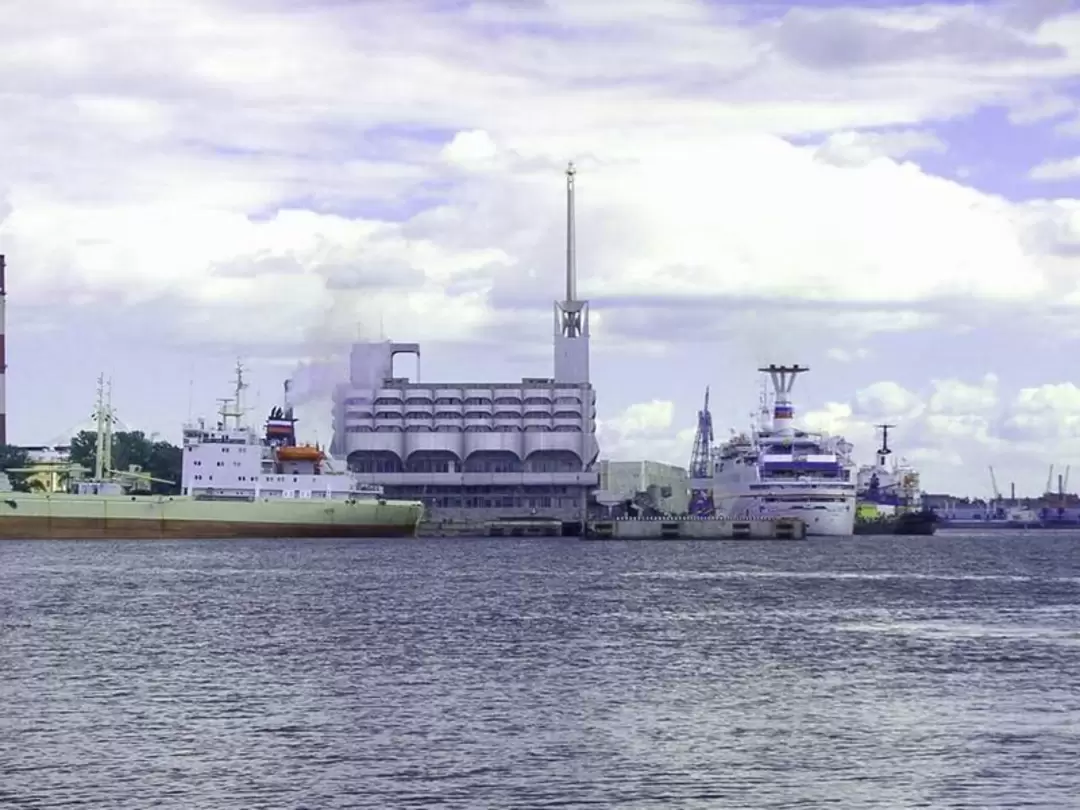 Санкт-Петербург, Васильевский остров, Морской вокзал