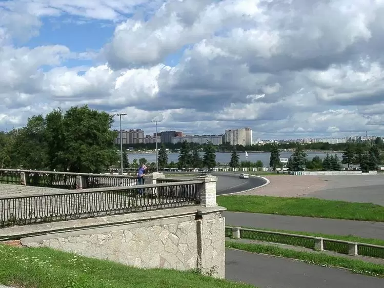 Санкт-Петербург, Крестовский остров