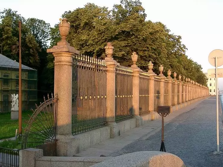 Белые ночи, Решетка Летнего сада