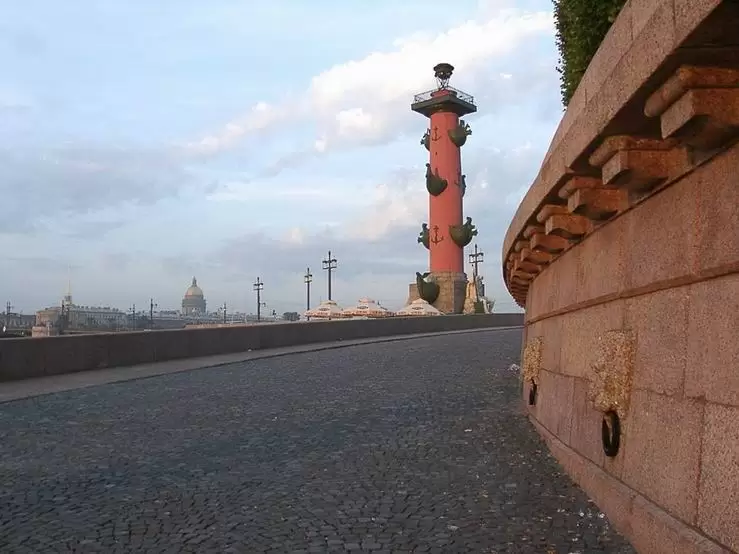 Белые ночи в Санкт-Петербурге, Стрелка Васильевского острова