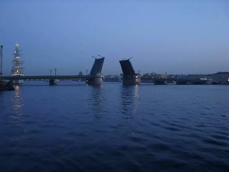 Санкт-Петербург, Белые ночи