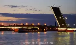 Литейный мост развели ночью Литейный мост развели ночью