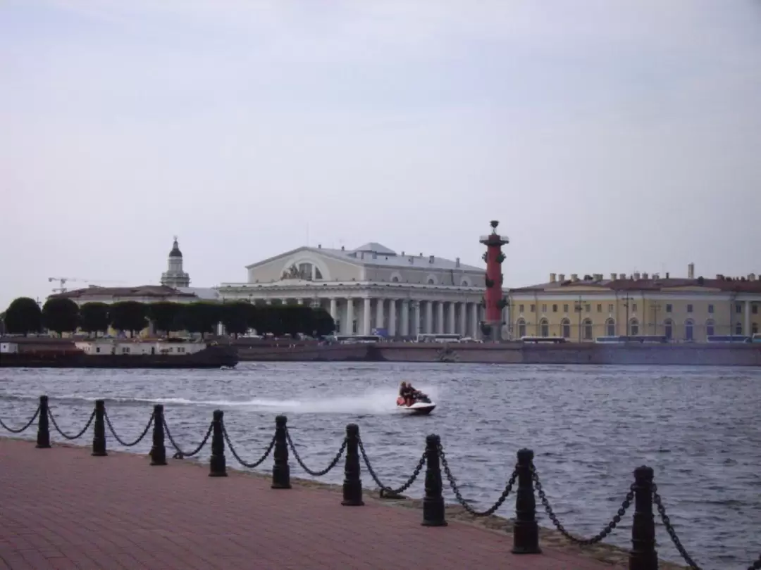 Вид на Стрелку Васильевского острова со стороны Алексеевского равелина Петропавловской крепости