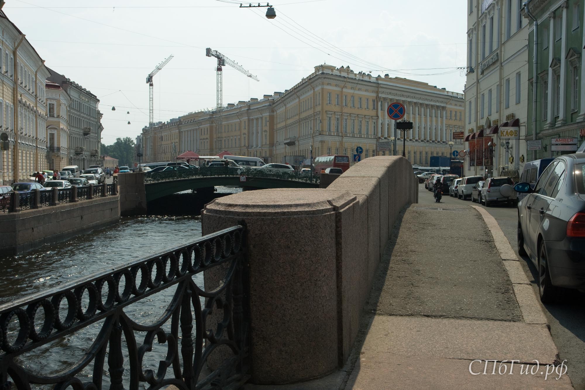 Вид на здание Главного штаба