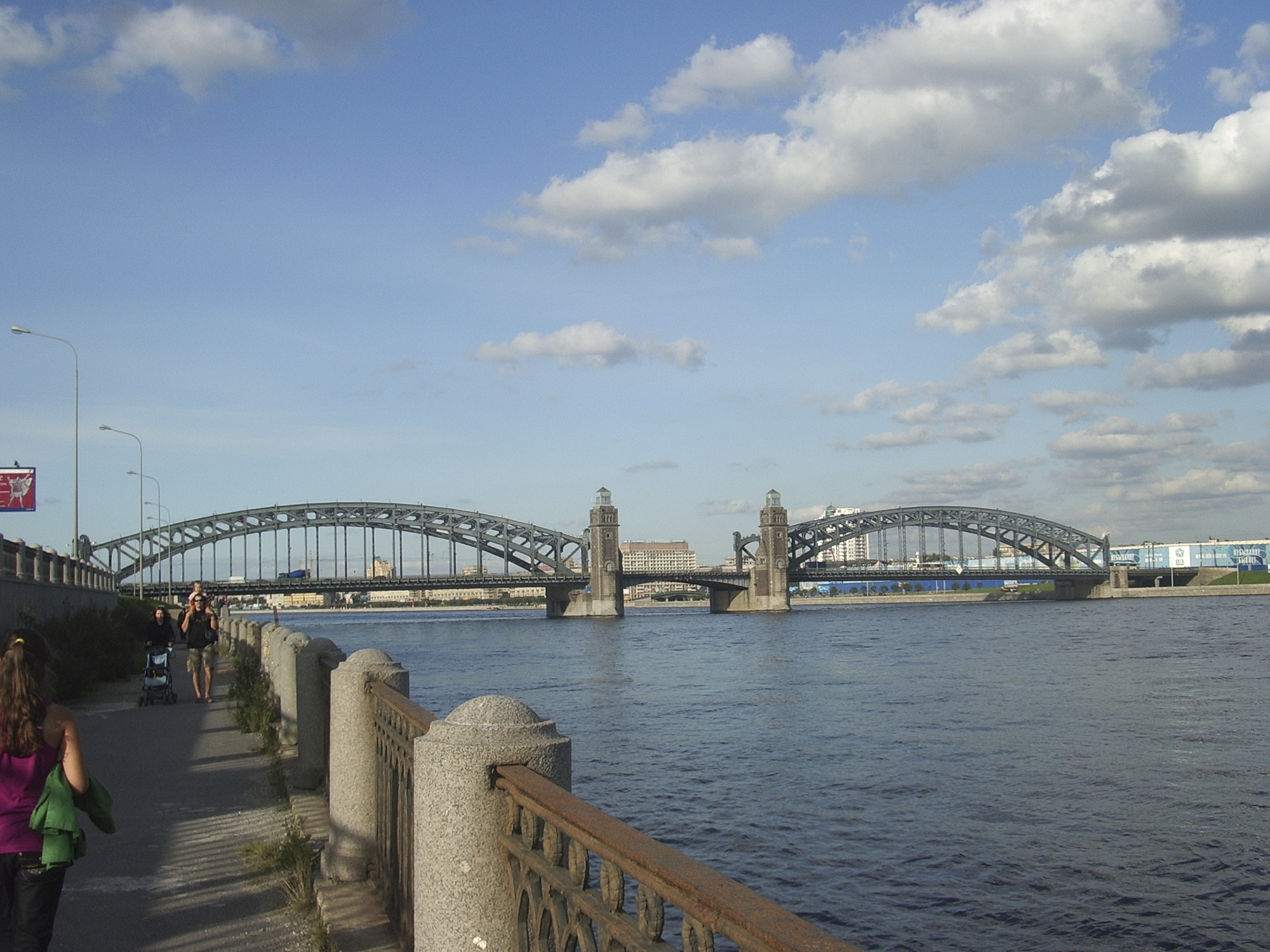 Большеохтинский мост в Петербурге