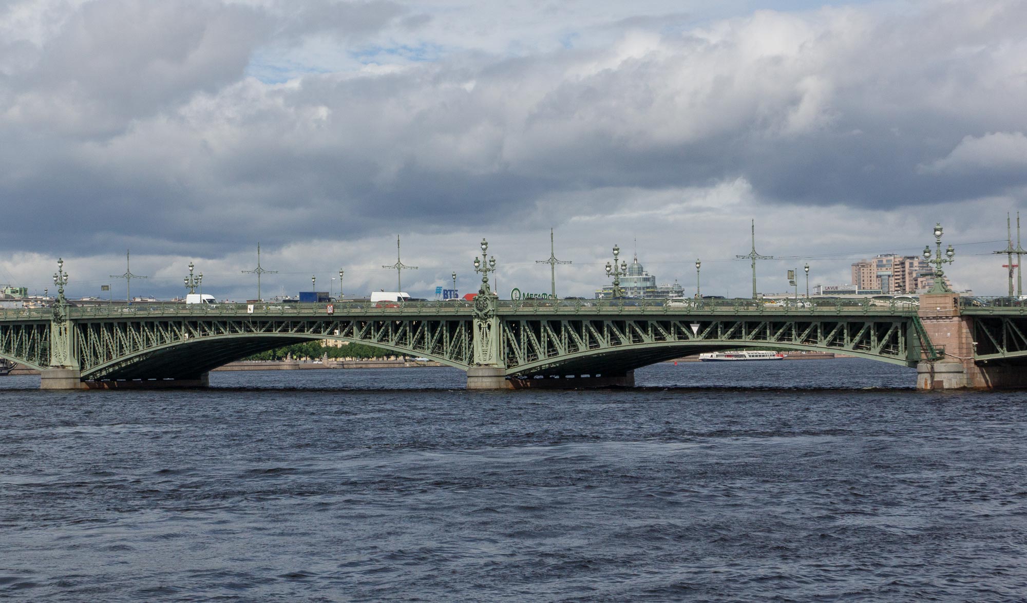 Троицкий мост в Петербурге