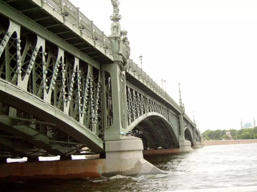 Троицкий мост