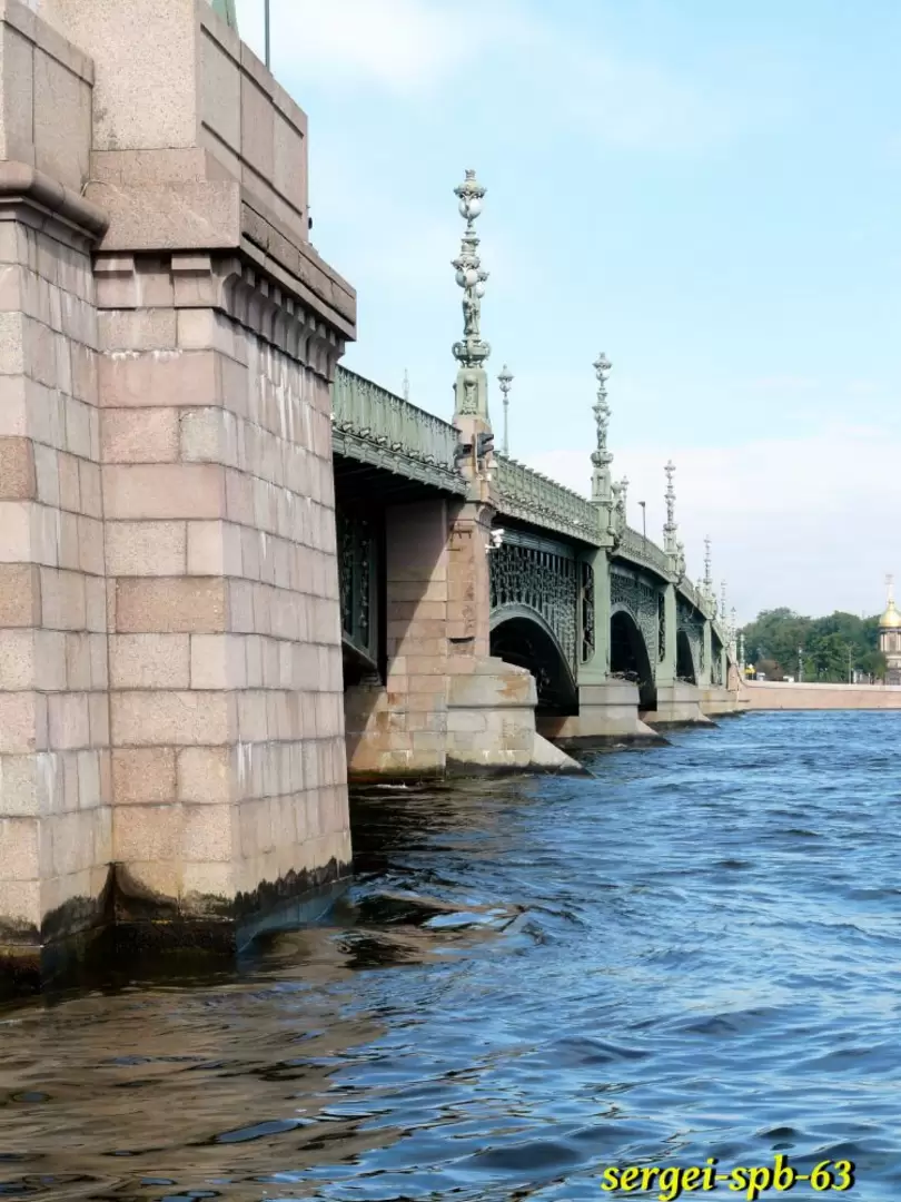 Троицкий мост в Санкт-Петербурге