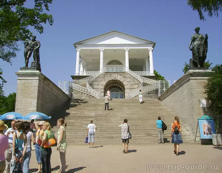 Камеронова галерея, парадная лестница