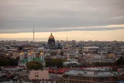 Вид на центр Санкт-Петербурга, купол Исаакиевского собора и телебашню со смотровой площадки в гостинице «Азимут» Вид на центр Санкт-Петербурга, купол Исаакиевского собора и телебашню со смотровой площадки в гостинице «Азимут»