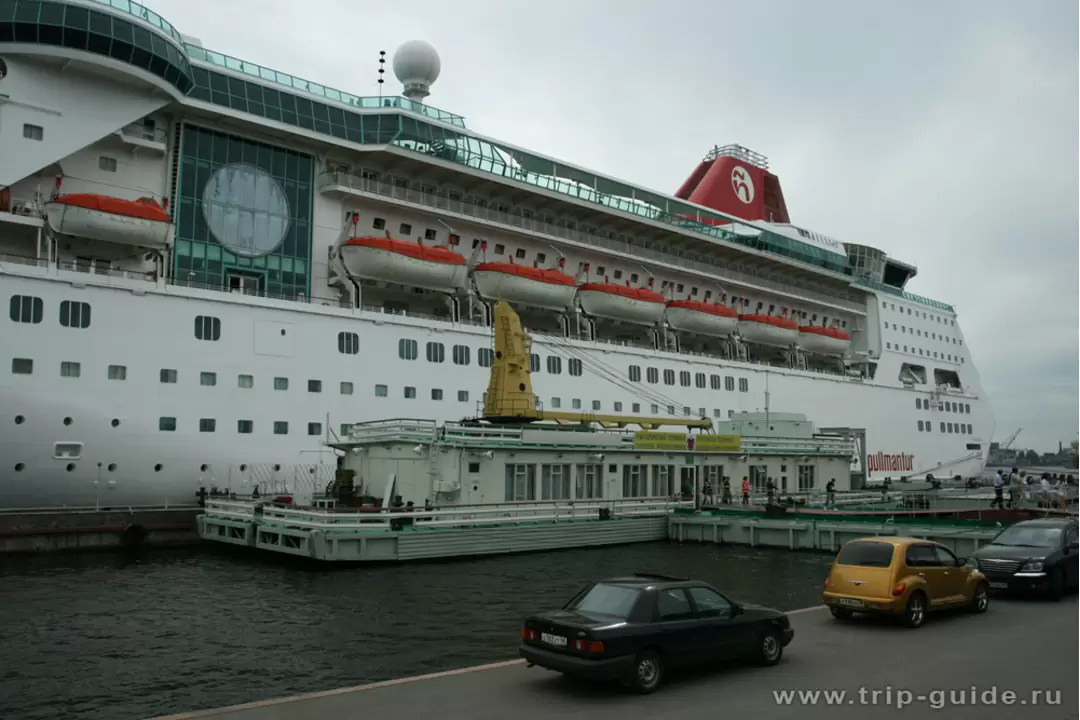 Теплоход «Empress» Pullmantur